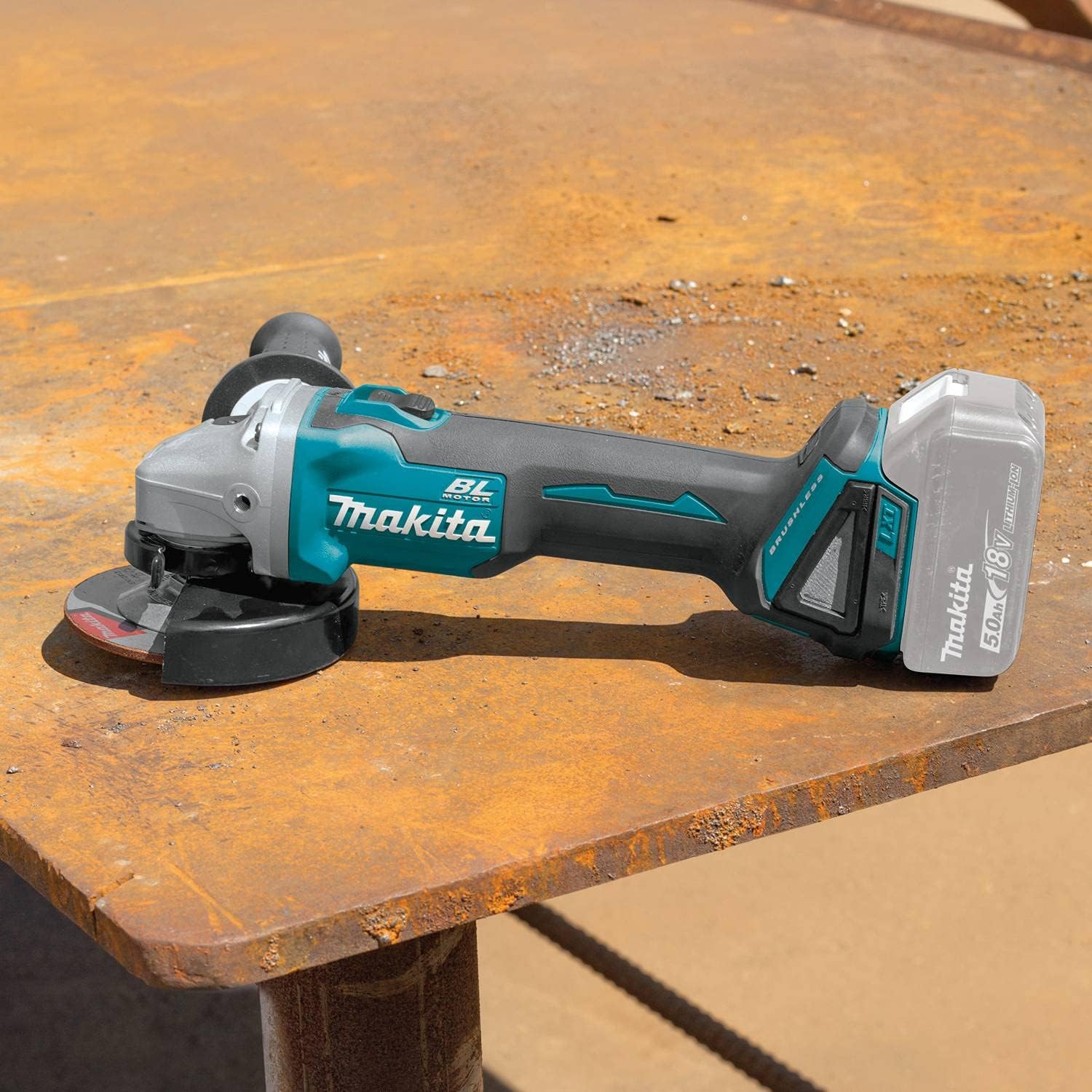 Makita DGA506Z